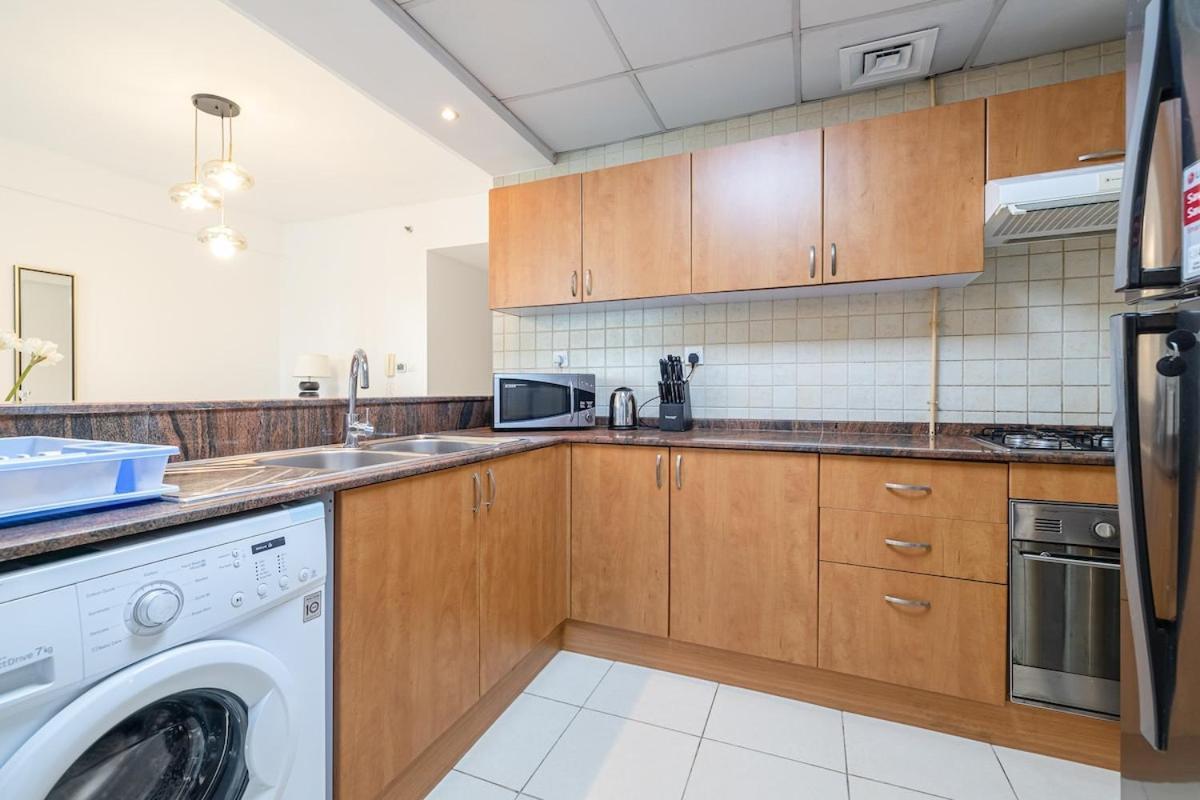 2 Bedroom Apartment I Marina Diamond 4 I Close To Metro Dubai Dış mekan fotoğraf
