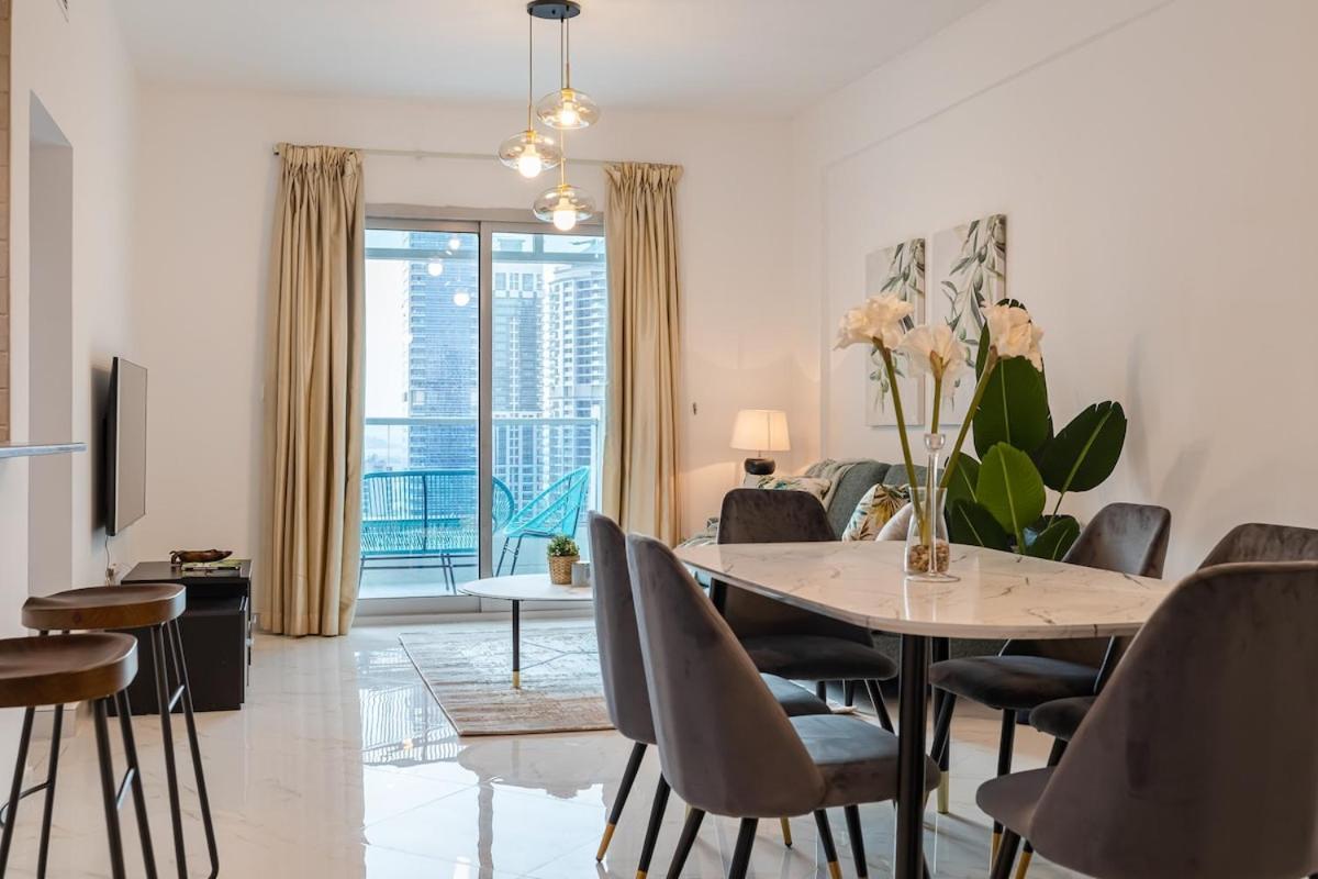 2 Bedroom Apartment I Marina Diamond 4 I Close To Metro Dubai Dış mekan fotoğraf